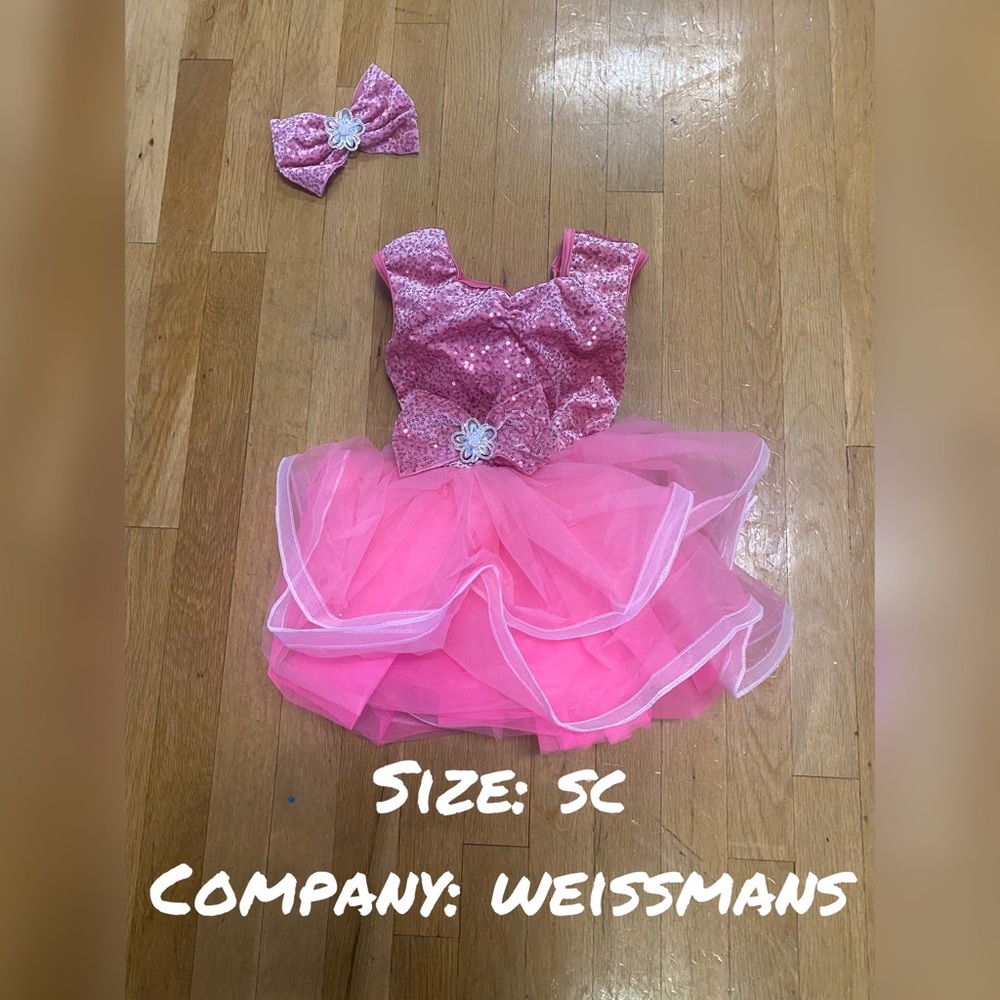 Brand new Weissmans costume